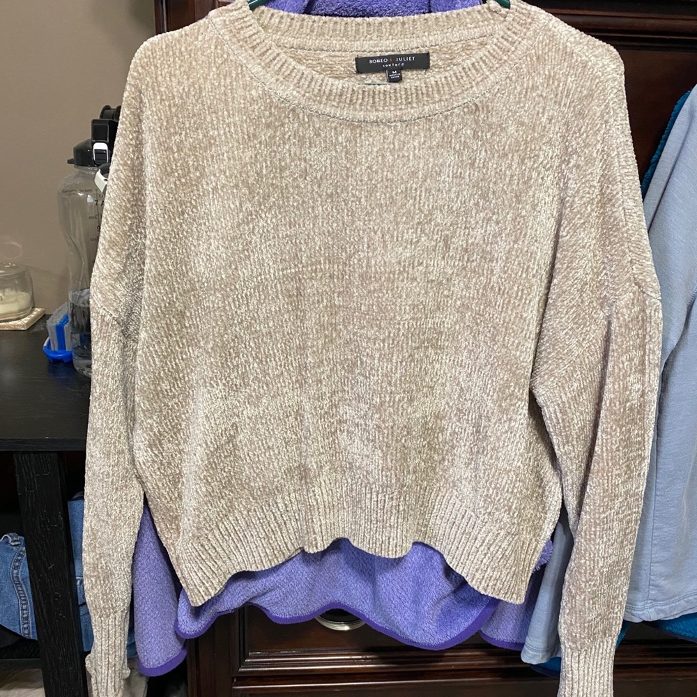 romeo+juliet couture chenille sweater medium